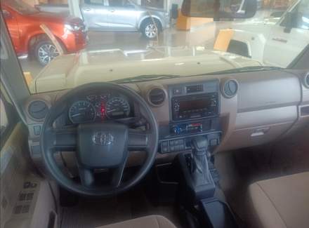 Toyota - Land Cruiser