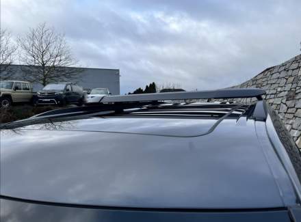 Toyota - Sequoia