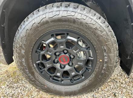 Toyota - Sequoia