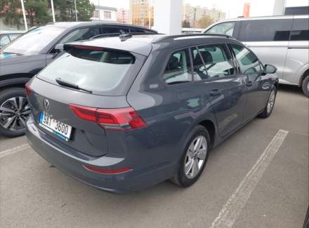 Volkswagen - Golf
