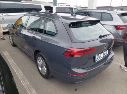 Volkswagen - Golf