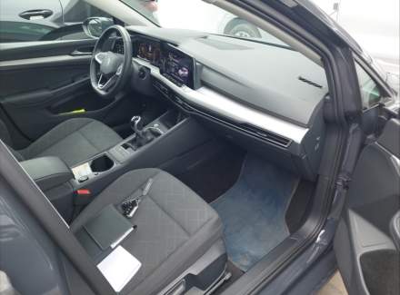 Volkswagen - Golf