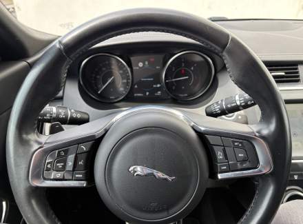 Jaguar - F-Pace