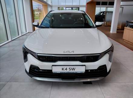 Kia - K4