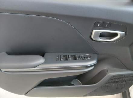Kia - K4