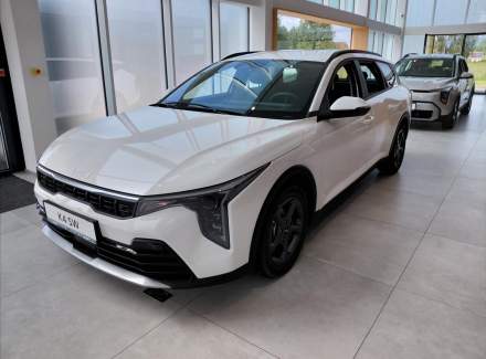 Kia - K4