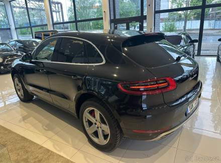 Porsche - Macan