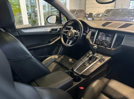 Porsche - Macan