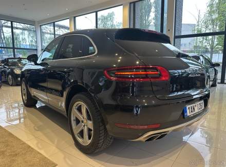 Porsche - Macan