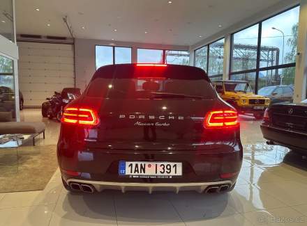 Porsche - Macan