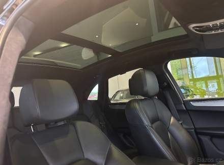 Porsche - Macan