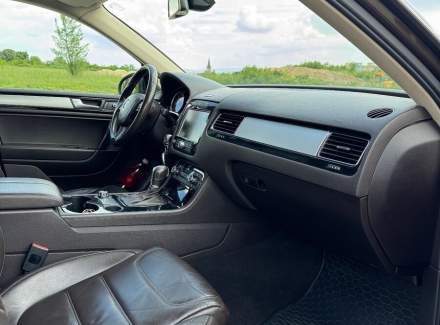 Volkswagen - Touareg