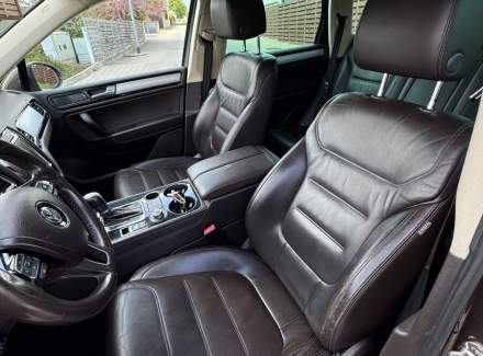 Volkswagen - Touareg
