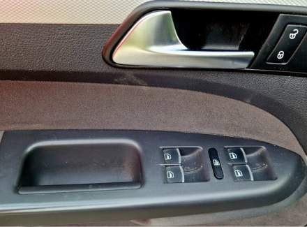 Volkswagen - Touran
