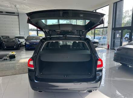 Volvo - V70