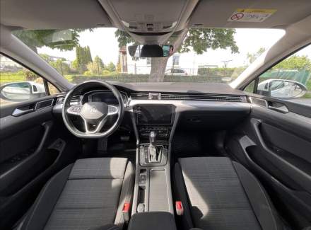 Volkswagen - Passat