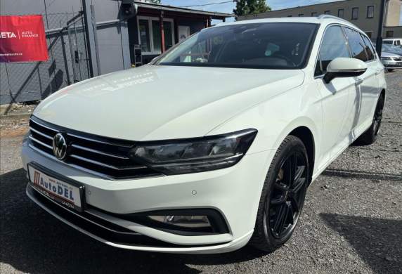 Volkswagen - Passat