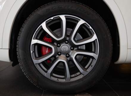 Maserati - Levante
