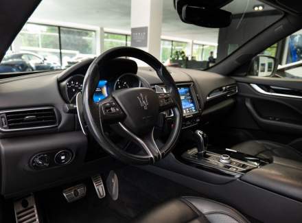 Maserati - Levante