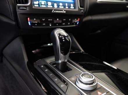 Maserati - Levante