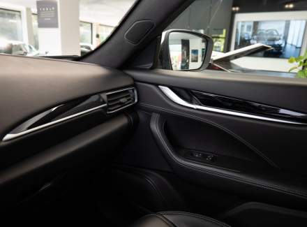 Maserati - Levante