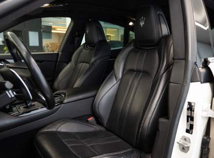 Maserati - Levante