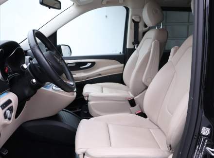 Mercedes-Benz - V-class