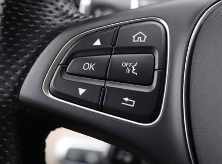 Mercedes-Benz - V-class