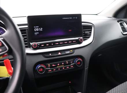 Kia - XCeed