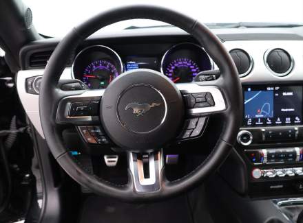 Ford - Mustang