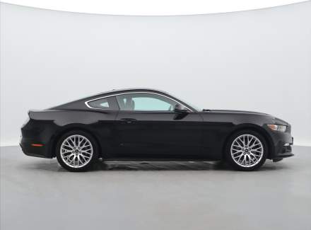 Ford - Mustang