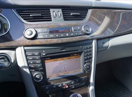 Mercedes-Benz - CLS