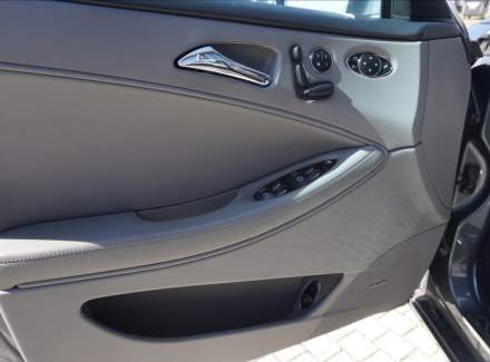 Mercedes-Benz - CLS