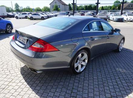 Mercedes-Benz - CLS
