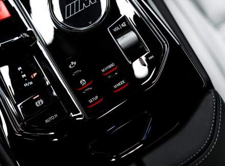 BMW - M5