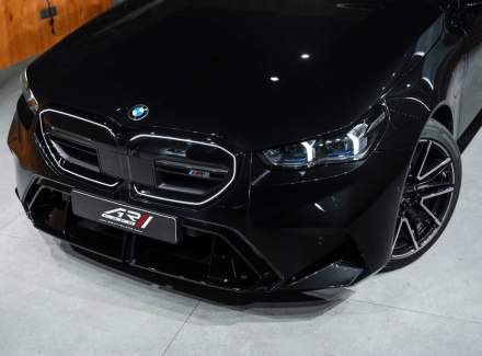BMW - M5