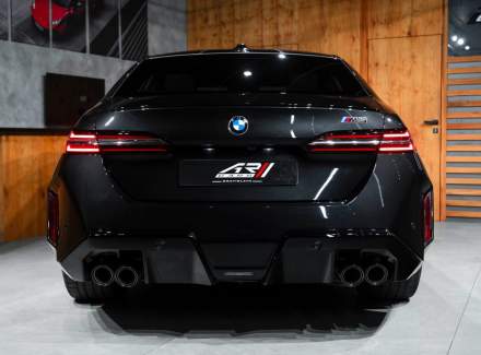 BMW - M5