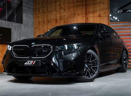 BMW - M5