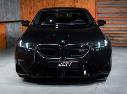 BMW - M5