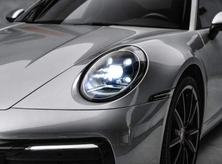 Porsche - 911