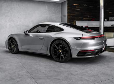 Porsche - 911