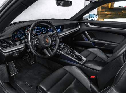 Porsche - 911
