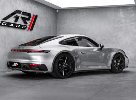 Porsche - 911