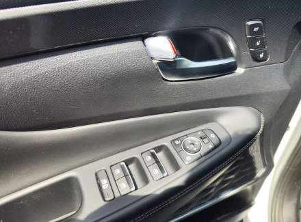 Hyundai - Santa FE