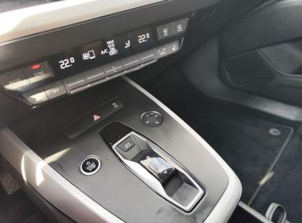 Audi - Q4 e-tron