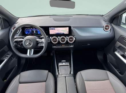 Mercedes-Benz - EQA