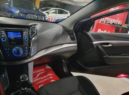 Hyundai - i40