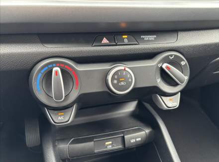 Kia - Rio