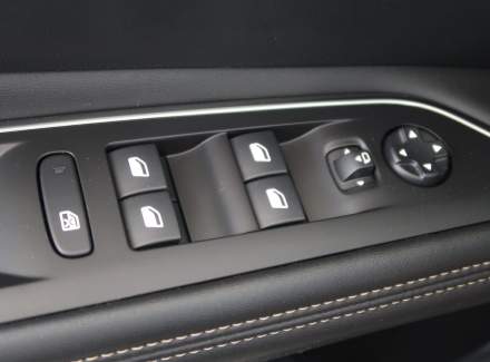 Peugeot - 3008