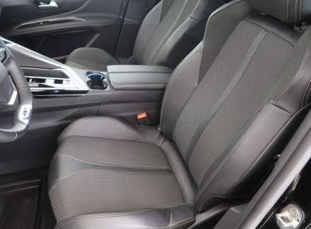 Peugeot - 3008